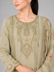 3 Piece full Emroidered Lawn Suit