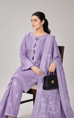 3 Piece full Emroidered Lawn Suit